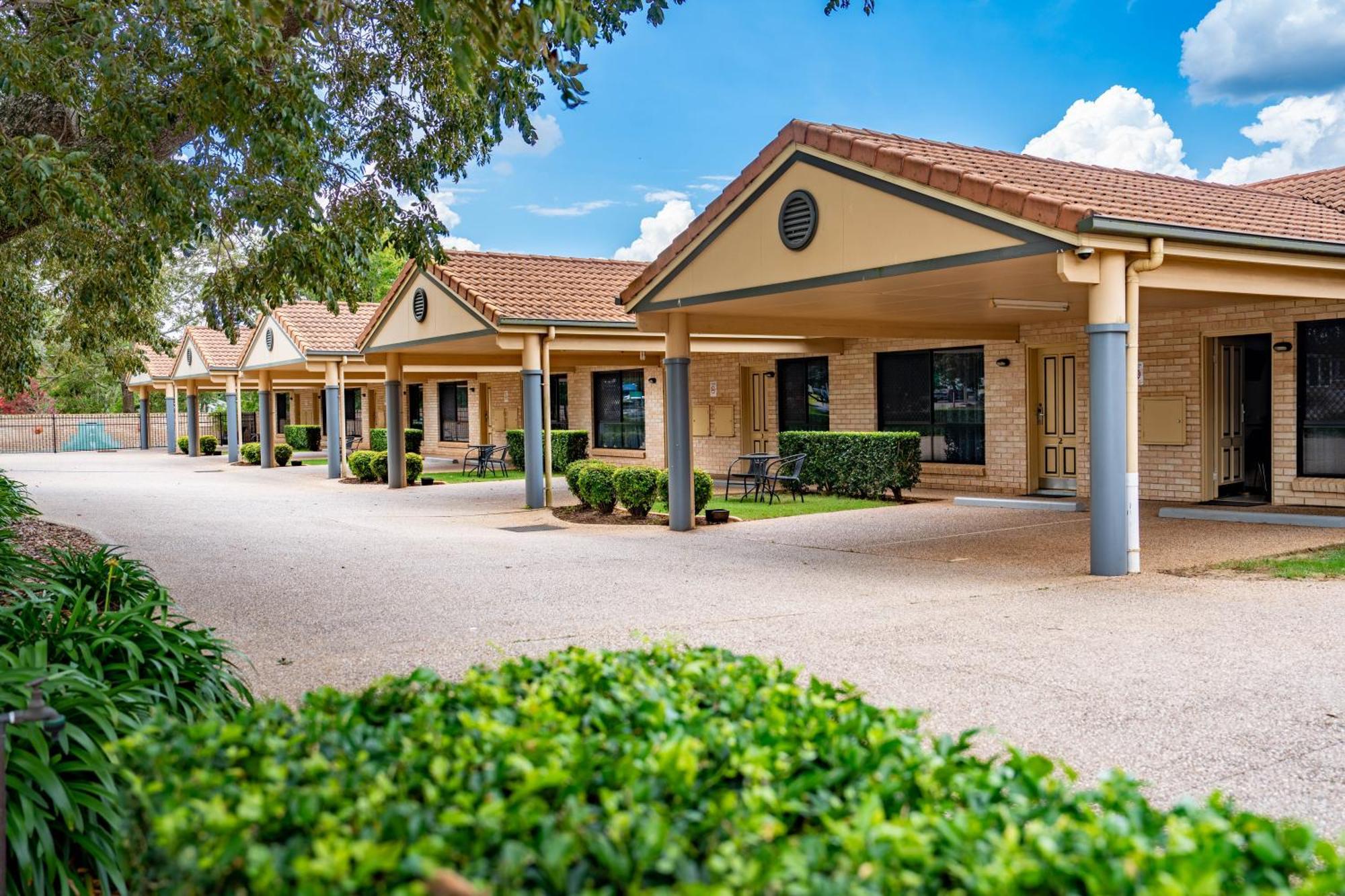 Best Western Tuscany On Tor Motor Inn Тувумба Екстер'єр фото