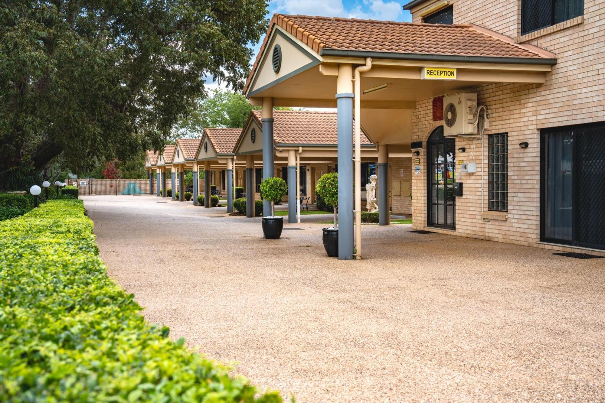 Best Western Tuscany On Tor Motor Inn Тувумба Екстер'єр фото